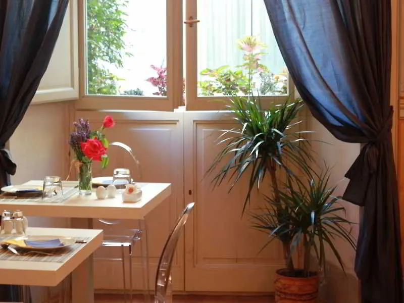 A Palazzo Busdraghi Residenza D'Epoca Bed & Breakfast Lucca 4*,  Italy