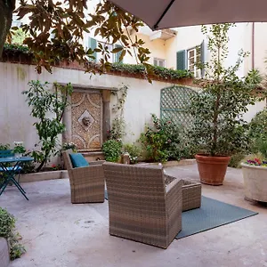 Il Cortile Di Elisa & Our Flats *** Lucca