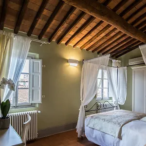 Residenza Di Via Fontana *** Lucca