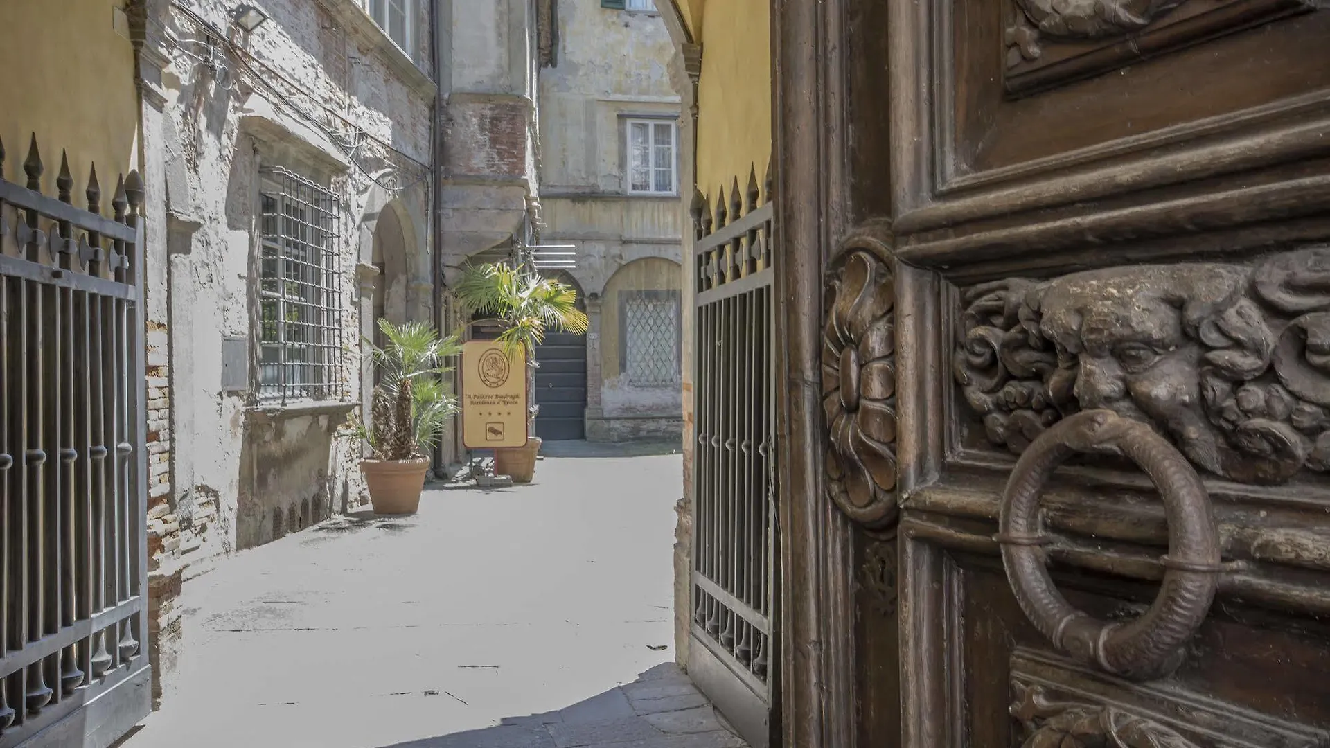 A Palazzo Busdraghi Residenza D'Epoca Bed & Breakfast Lucca