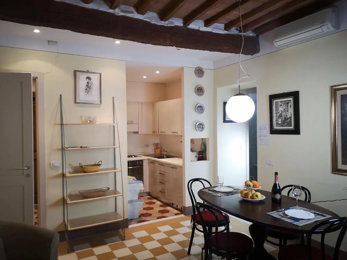 A Palazzo Busdraghi Residenza D'Epoca Bed & Breakfast Lucca