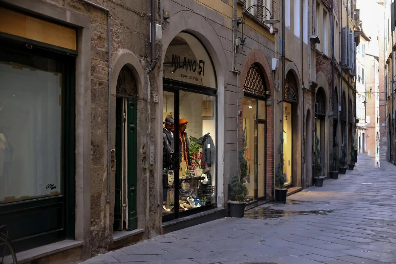 A Palazzo Busdraghi Residenza D'Epoca Bed & Breakfast Lucca Italy