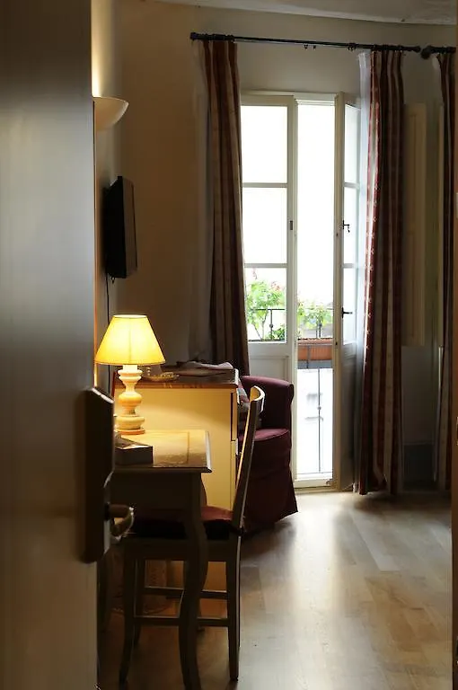 ****  A Palazzo Busdraghi Residenza D'Epoca Bed & Breakfast Lucca Italy